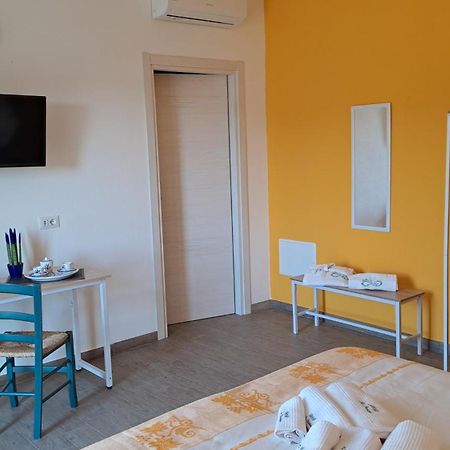 B&B La Chintina 圣安托尼奥迪加卢拉 外观 照片